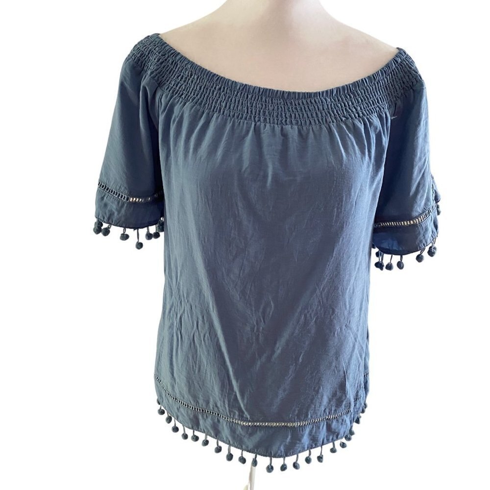 ee:some blue top with pom fringe size M